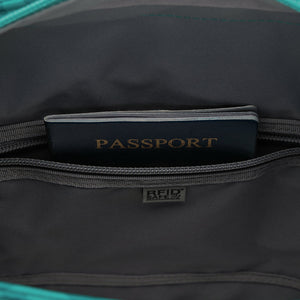 Product image of Pacsafe® GO Anti-Theft Totepack