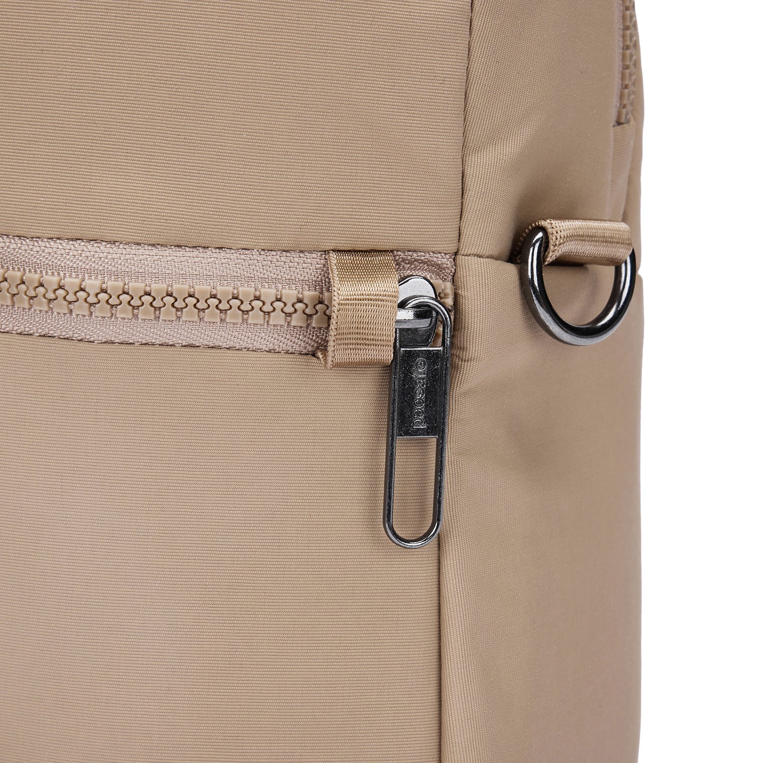 バッグ C Pacsafe® CX Anti-Theft Convertible Backpack – Pacsafe – Official