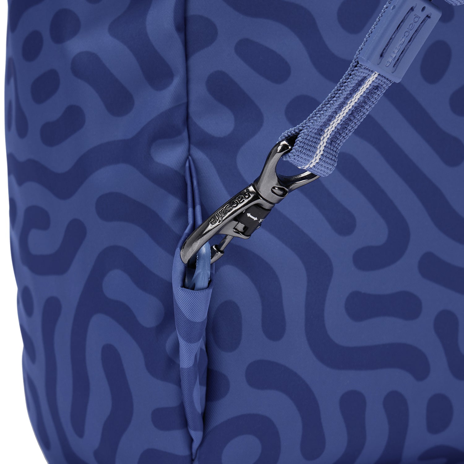 Product image of Pacsafe® GO Anti-Theft Totepack