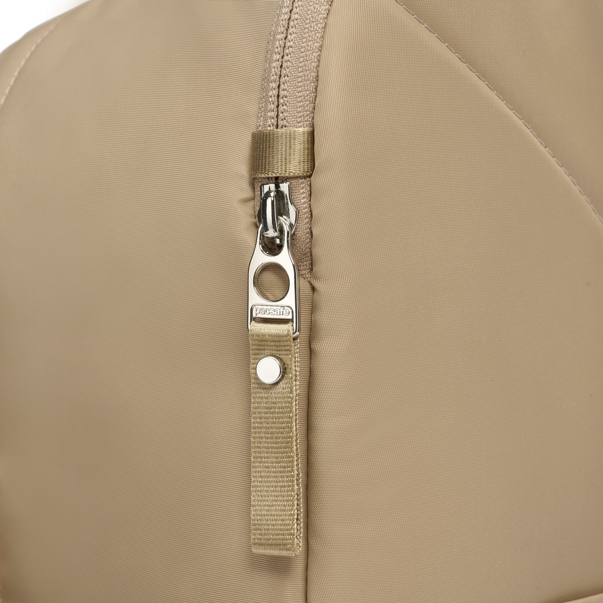 Pacsafe Sac à dos de loisirs vert clair pour femme - Citysafe CX ECONYL® Backpack Petite Matcha Pacsafe Sac à dos de loisirs vert clair pour femme - Citysafe CX ECONYL® Backpack Petite Matcha