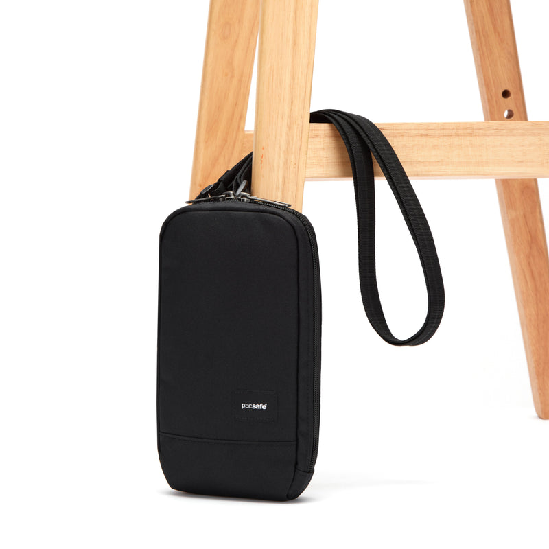 Pacsafe® RFIDsafe™ RFID blocking tech crossbody, Jet Black
