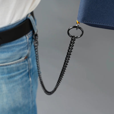 Pacsafe® Wallet securing chain with TurnNLock hook (lifestyle)