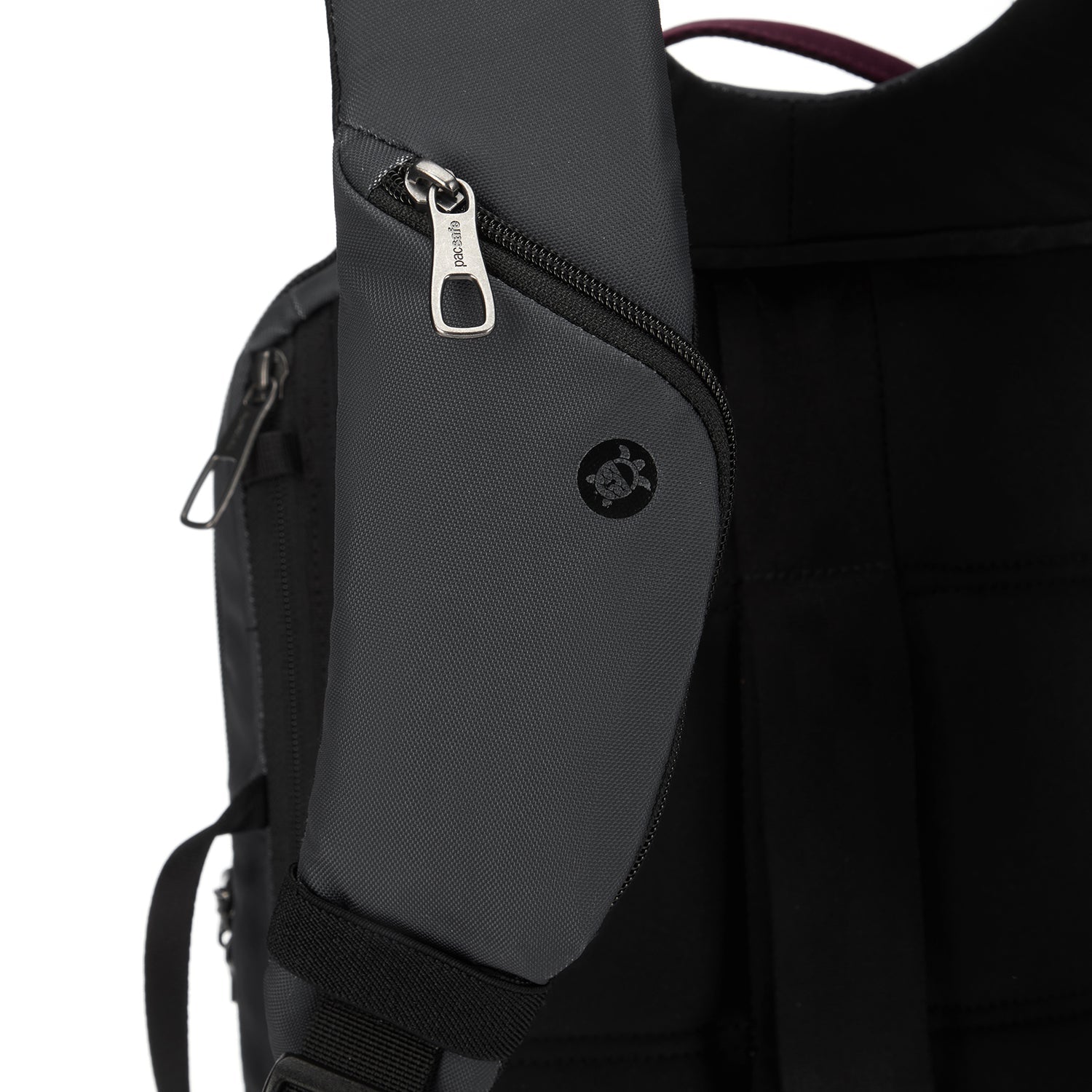 Metrosafe X Anti-Theft Commuter Backpack (Fits 13 / 16 Laptop